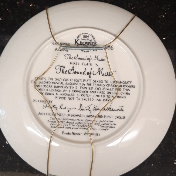 Decor - Picture 2 of 2